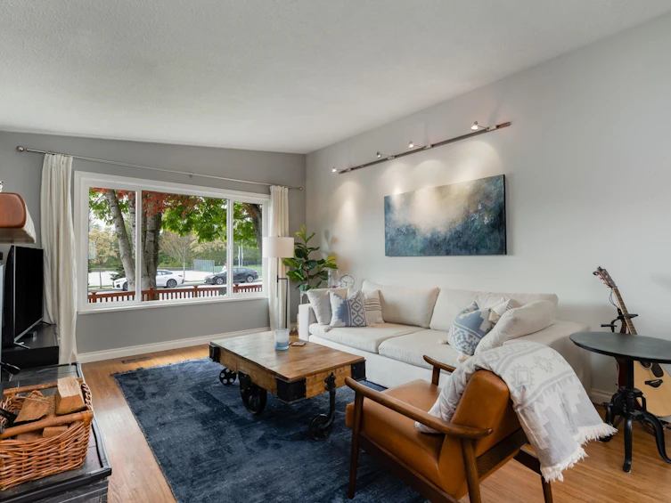 1932 Jones Avenue, North Vancouver, BC, V7M 2W5 - 6