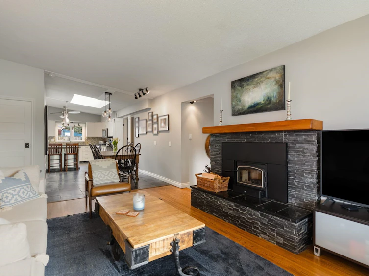 1932 Jones Avenue, North Vancouver, BC, V7M 2W5 - 7