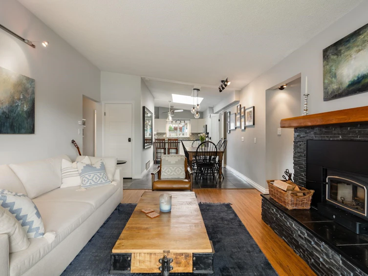 1932 Jones Avenue, North Vancouver, BC, V7M 2W5 - 8