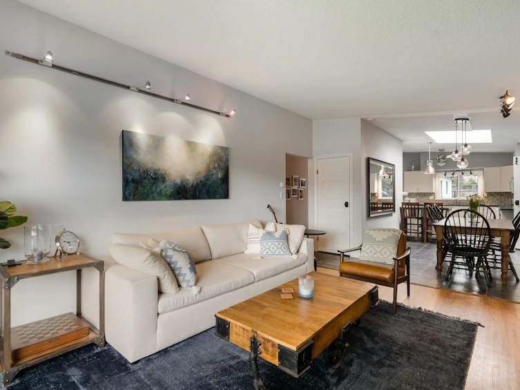 1932 Jones Avenue, North Vancouver, BC, V7M 2W5 - 9