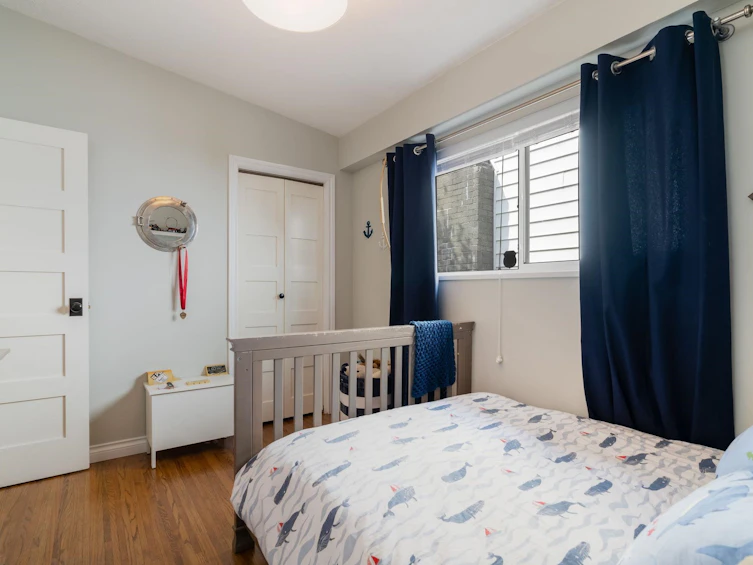 1932 Jones Avenue, North Vancouver, BC, V7M 2W5 - 26