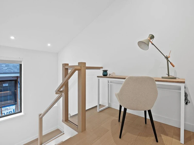 1-2936 W 12 Avenue, Vancouver, BC, V6K 2R3 - 25
