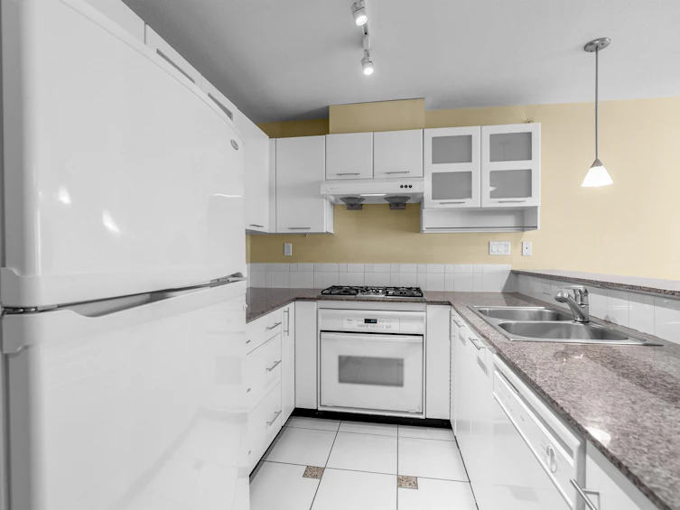 818-7831 Westminster Highway, Richmond, BC, V6X 4J4 - 8