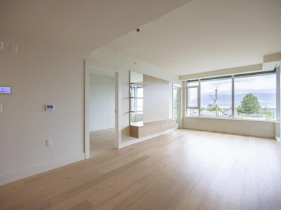 305-3639 W 16th Avenue - 5