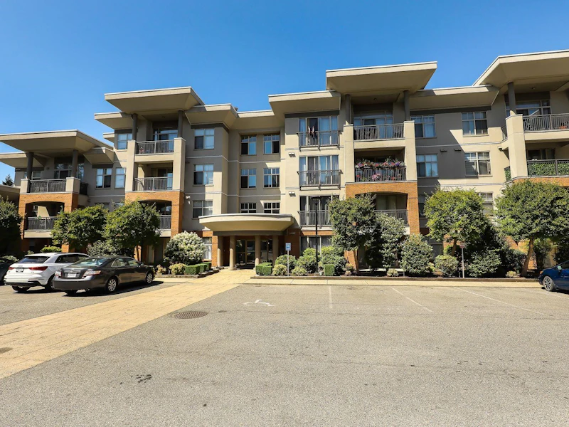 311 - 33546 Holland Avenue, Abbotsford BC V2S 0C1