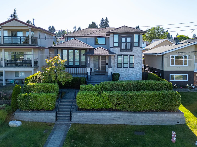 533 Amess Street, New Westminster, BC, V3L 4A8 - 3