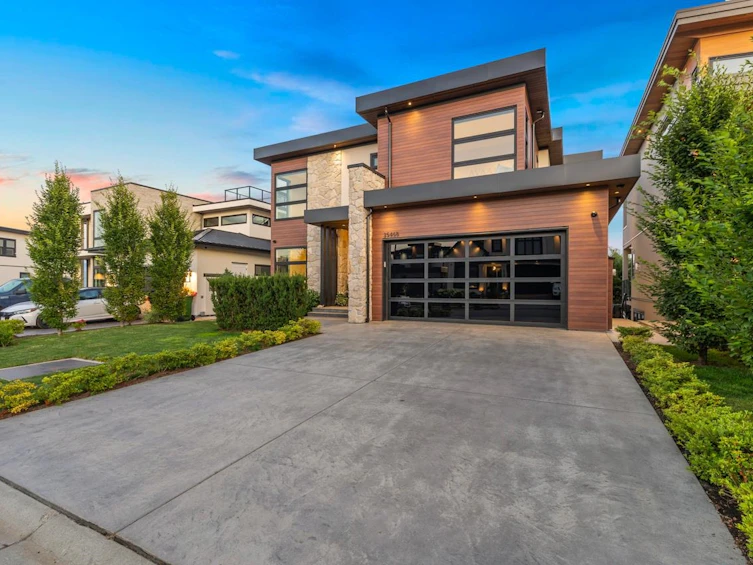 35468 Verado Court, Abbotsford, BC, V3G 0G2 - 2