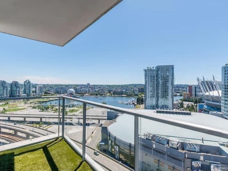 2705-689 Abbott Street, Vancouver, BC, V6B 0J2 - 3
