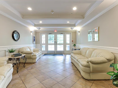 402-5500 13a Avenue - 3