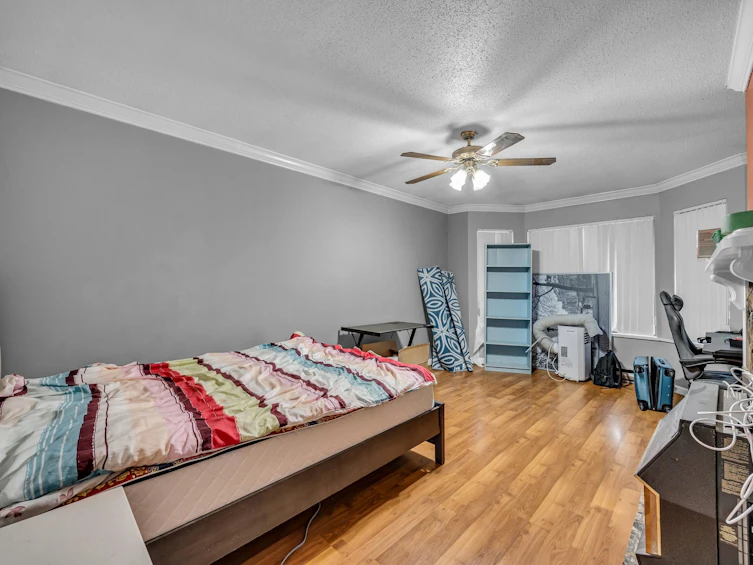 14920 Kew Drive, Surrey, BC, V3R 4Y2 - 11