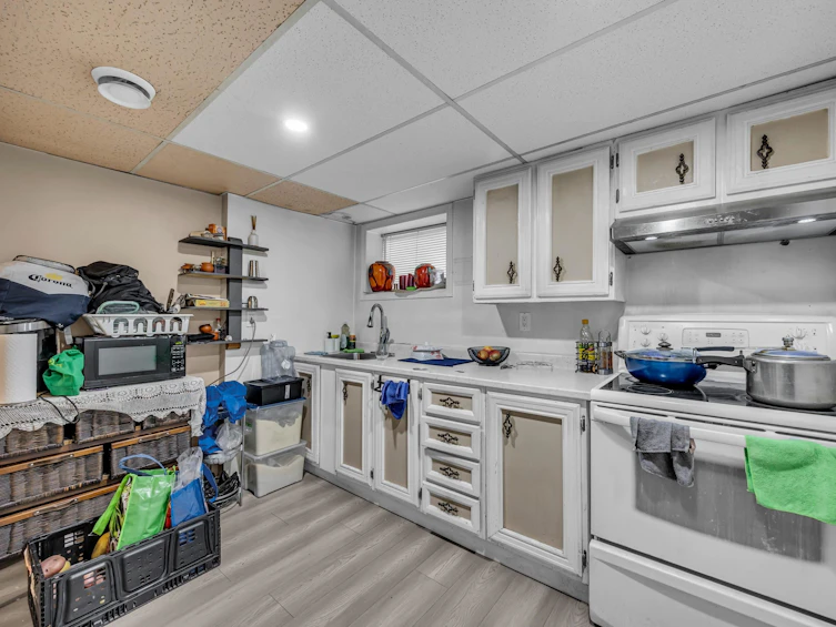 14920 Kew Drive, Surrey, BC, V3R 4Y2 - 29