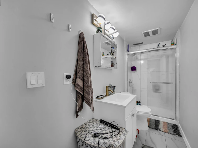 14920 Kew Drive, Surrey, BC, V3R 4Y2 - 30