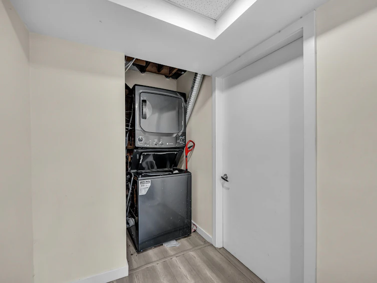 14920 Kew Drive, Surrey, BC, V3R 4Y2 - 25