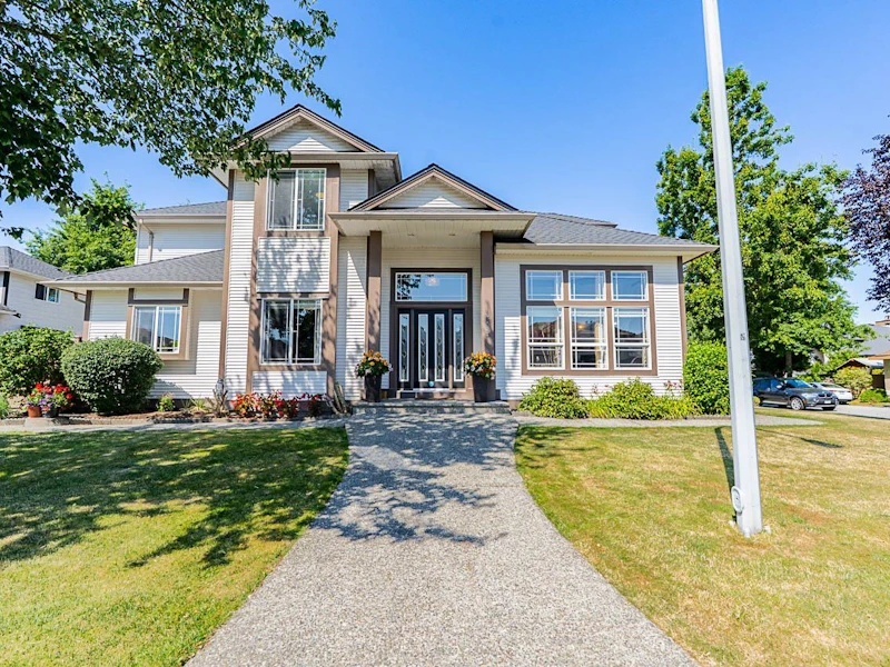 16898 61a Avenue, Surrey BC V3S 8X7