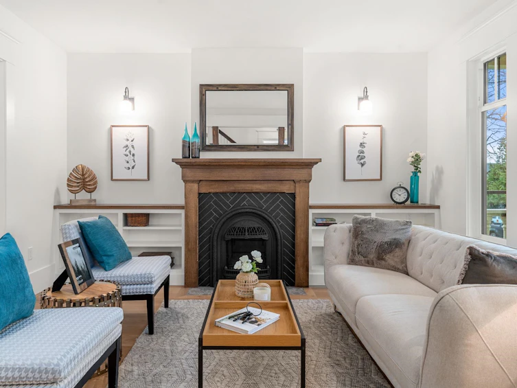 2592 Eton Street, Vancouver, BC, V5K 1J7 - 2