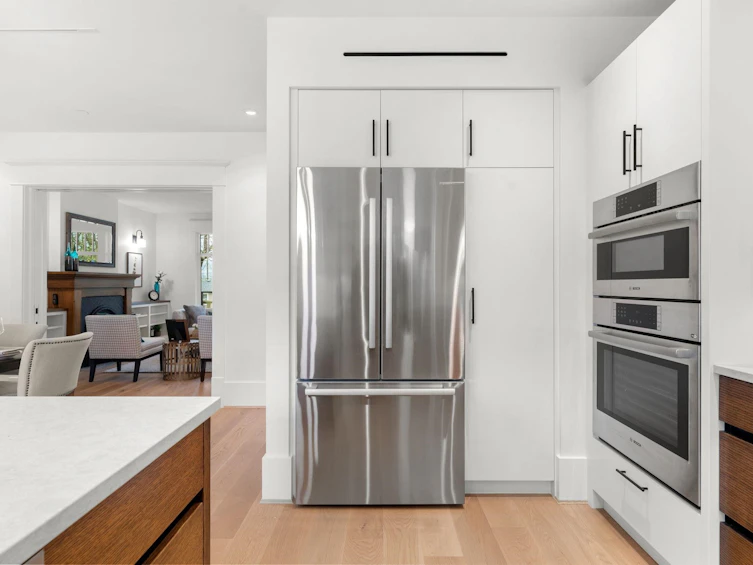 2592 Eton Street, Vancouver, BC, V5K 1J7 - 11