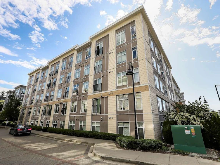 211-13728 108 Avenue, Surrey, BC, V3T 0G2
