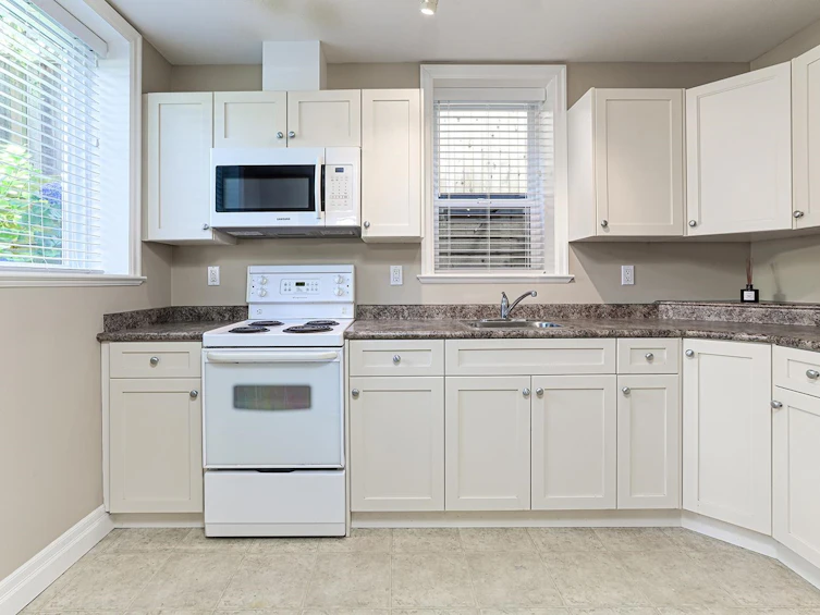 15451 Goggs Avenue, Surrey, BC, V4B 2N5 - 33