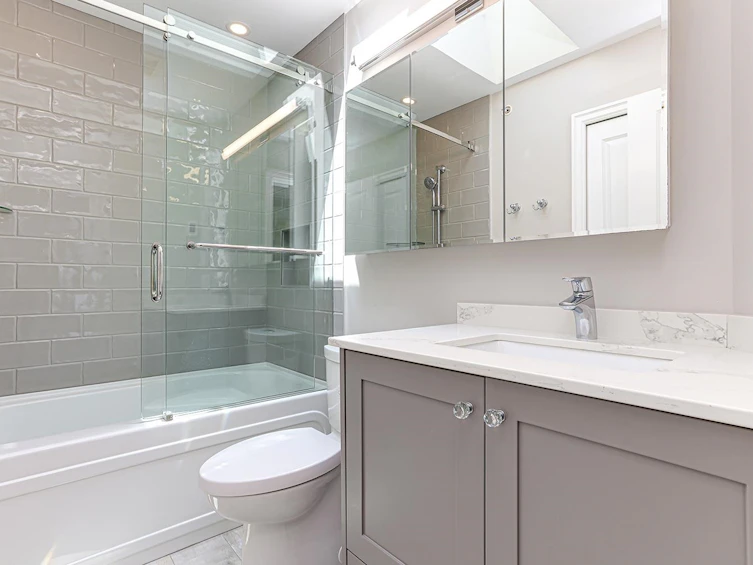 15451 Goggs Avenue, Surrey, BC, V4B 2N5 - 30