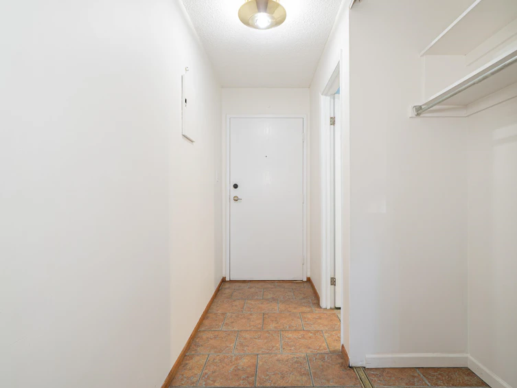214-1385 Draycott Road, North Vancouver, BC, V7J 3K9 - 7