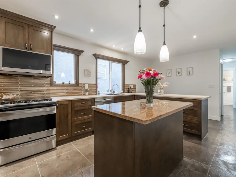 859 Habgood Street, Surrey, BC, V4B 4W4 - 10