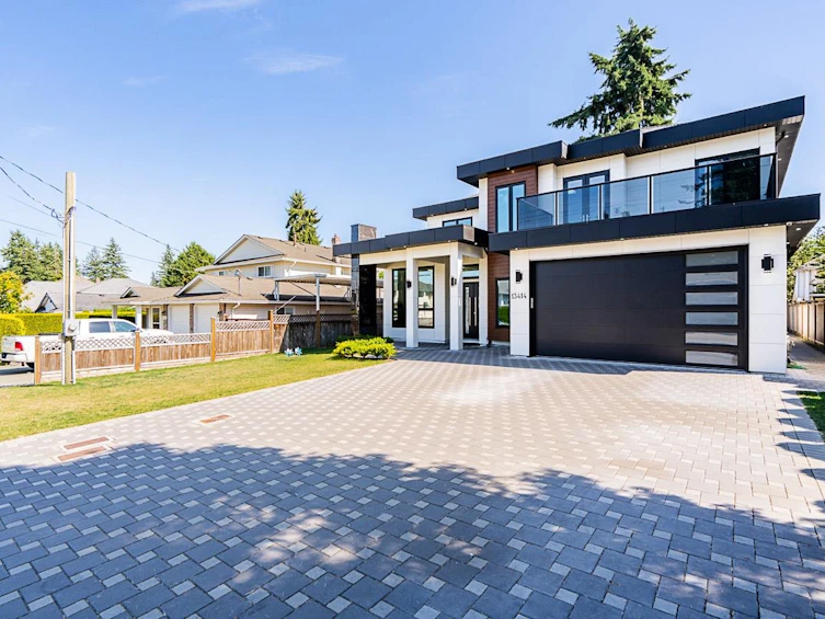 13414 60 Avenue, Surrey, BC, V3X 2M3