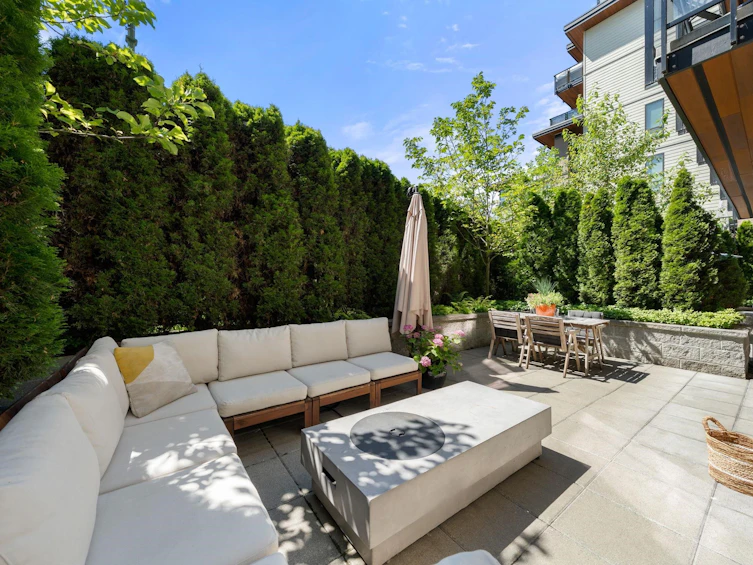 111-719 W 3rd Street, North Vancouver, BC, V7M 0E7 - 3
