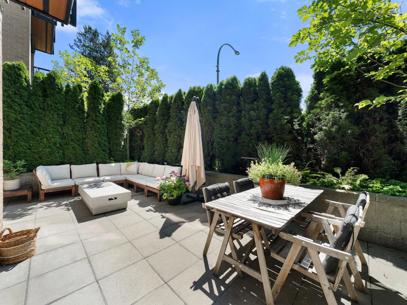 111 - 719 W 3rd Street, North Vancouver BC