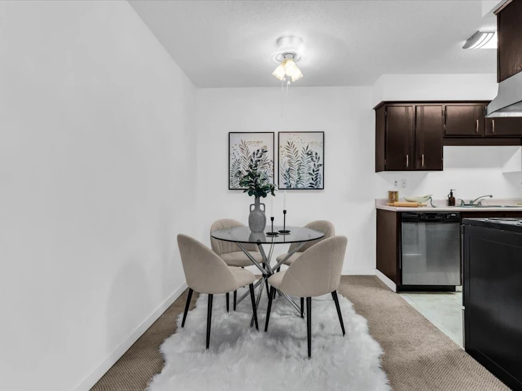 204-122 E 17th Street, North Vancouver, BC, V7L 2V5 - 10