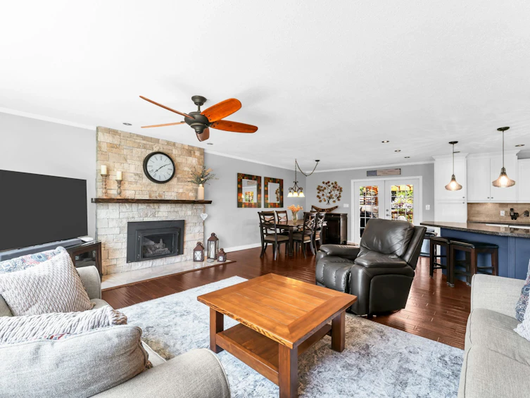 11833 S Cowley Drive, Delta, BC, V4E 1W3 - 4