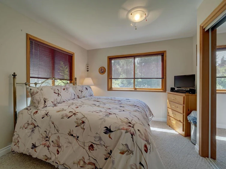 3187 Mossy Rock Road, Roberts Creek, BC, V0N 2W2 - 23