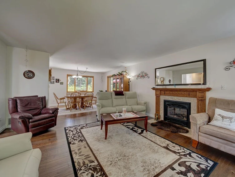 3187 Mossy Rock Road, Roberts Creek, BC, V0N 2W2 - 9
