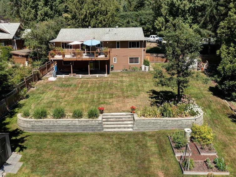 3187 Mossy Rock Road, Roberts Creek, BC, V0N 2W2 - 38