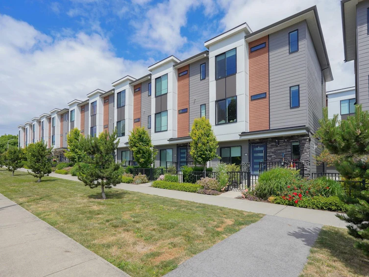10-1639 162 Street, Surrey, BC, V4A 4Y1