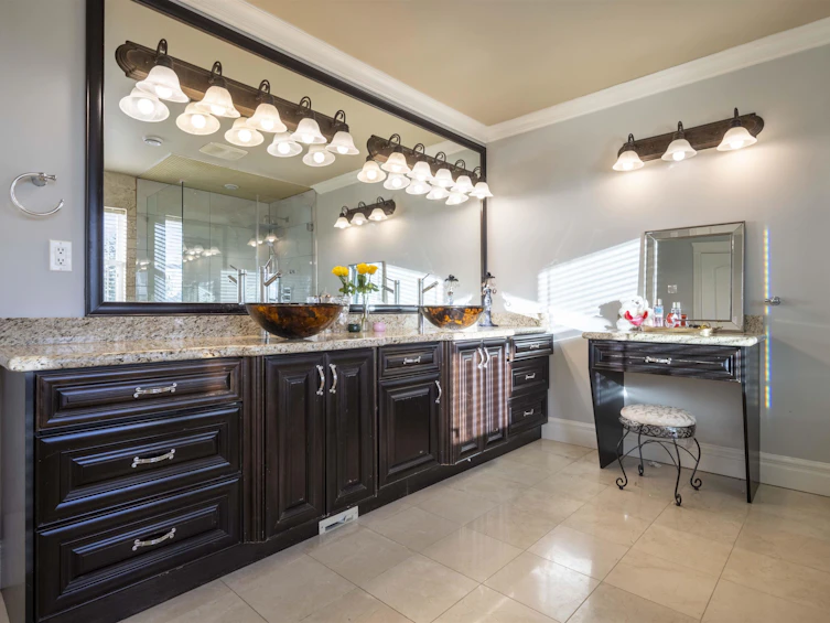 2982 Sunridge Court, Coquitlam, BC, V3E 3M5 - 28
