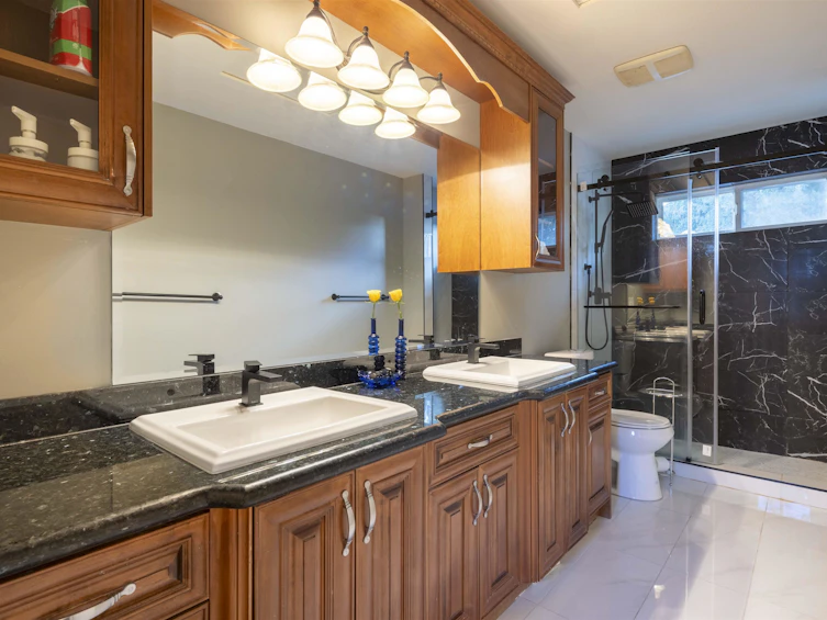 2982 Sunridge Court, Coquitlam, BC, V3E 3M5 - 33