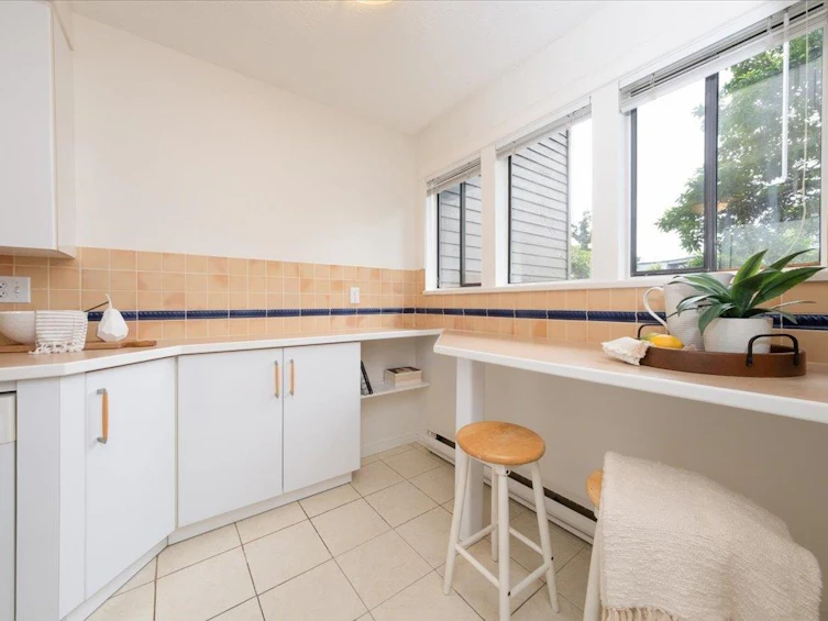 6-251 W 14th Street, North Vancouver, BC, V7M 1P4 - 13