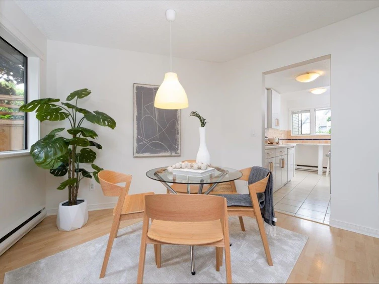 6-251 W 14th Street, North Vancouver, BC, V7M 1P4 - 3