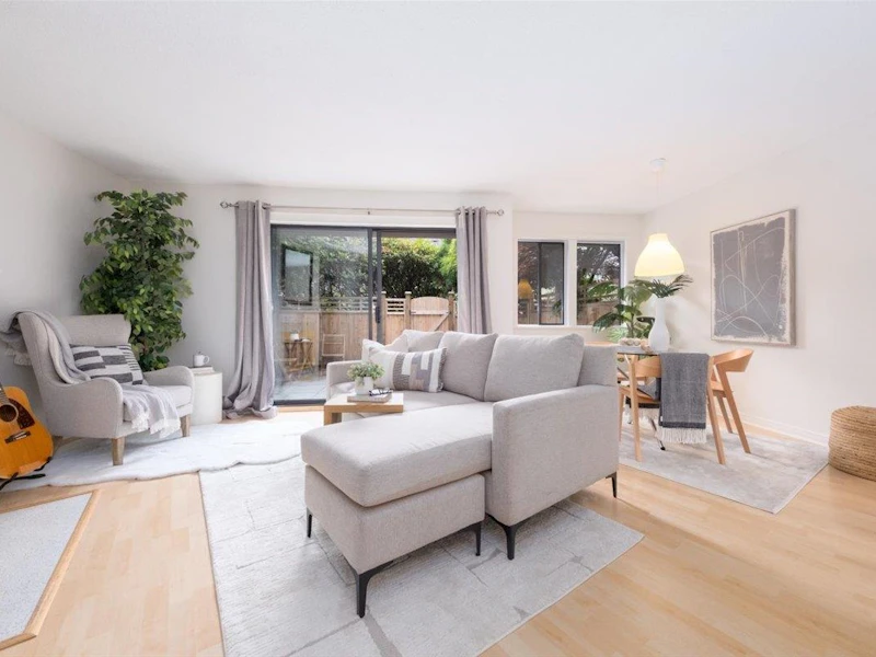6 - 251 W 14th Street, North Vancouver BC V7M 1P4