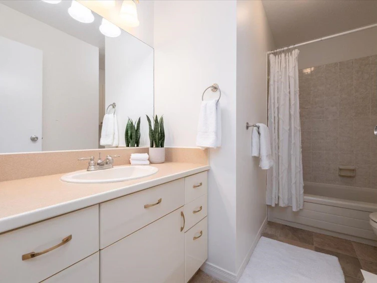 6-251 W 14th Street, North Vancouver, BC, V7M 1P4 - 21