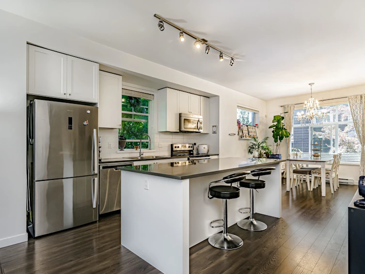 43-15340 Guildford Drive Drive, Surrey, BC, V3R 0C9 - 13