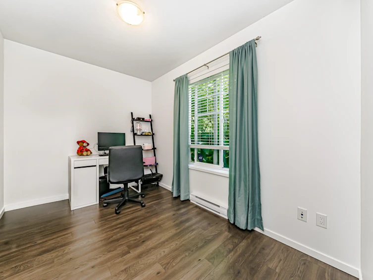 43-15340 Guildford Drive Drive, Surrey, BC, V3R 0C9 - 6