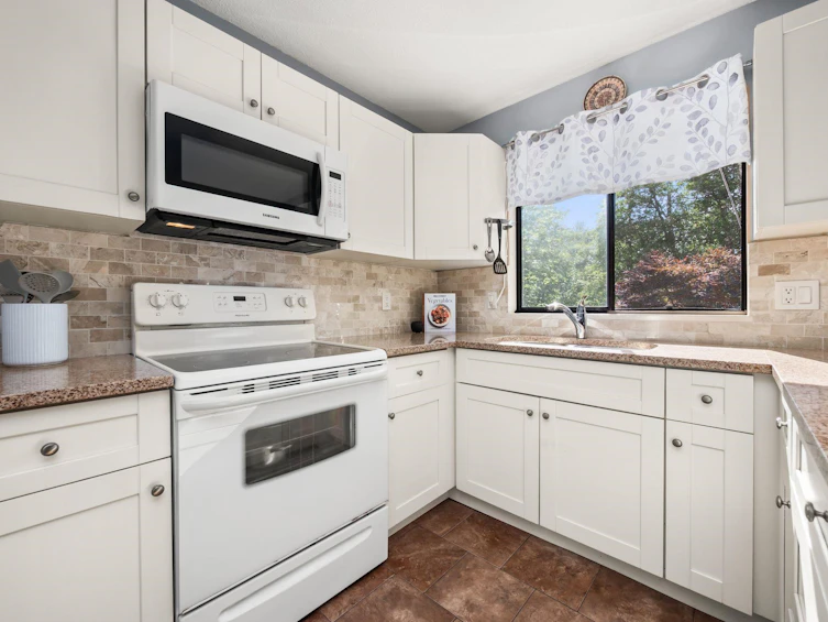 6991 Westview Drive, Delta, BC, V4E 2L7 - 25