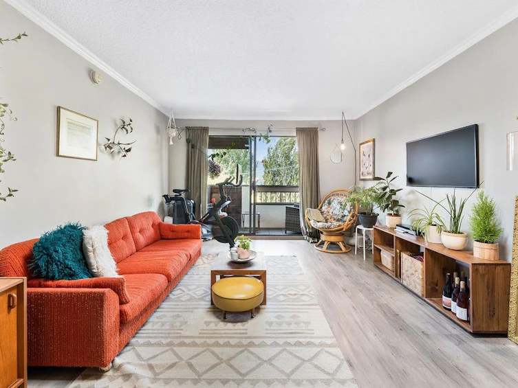 305-440 E 5th Avenue, Vancouver, BC, V5T 1N5 - 2