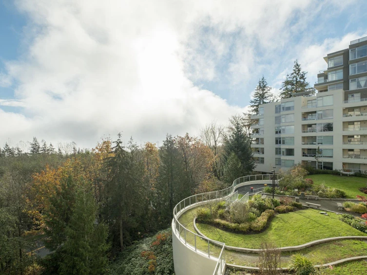 207-9288 University Crescent, Burnaby, BC, V5A 4X7 - 23