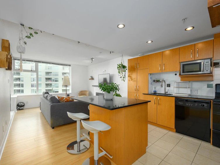 207-9288 University Crescent, Burnaby, BC, V5A 4X7 - 13