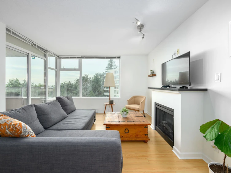 207-9288 University Crescent, Burnaby, BC, V5A 4X7 - 3