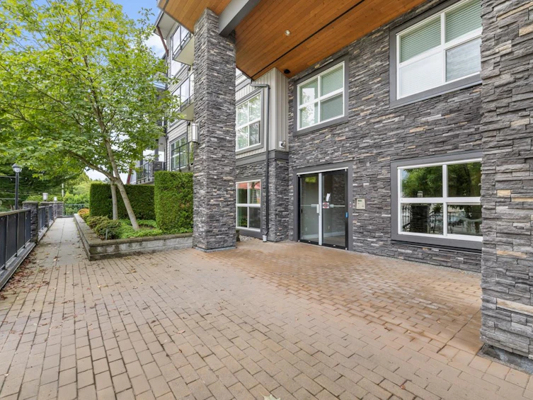 204-20630 Douglas Crescent, Langley, BC, V3A 4B8 - 3
