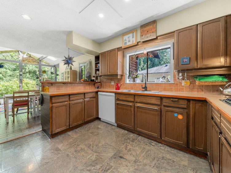 2152 Mackay Avenue, North Vancouver, BC, V7P 2M7 - 13