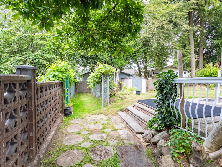682 Folsom Street, Coquitlam, BC, V3J 5A5 - 24